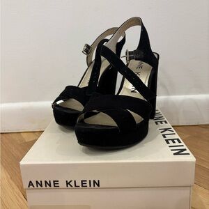 Anne Klein Black Platform Shoes Strappy Design